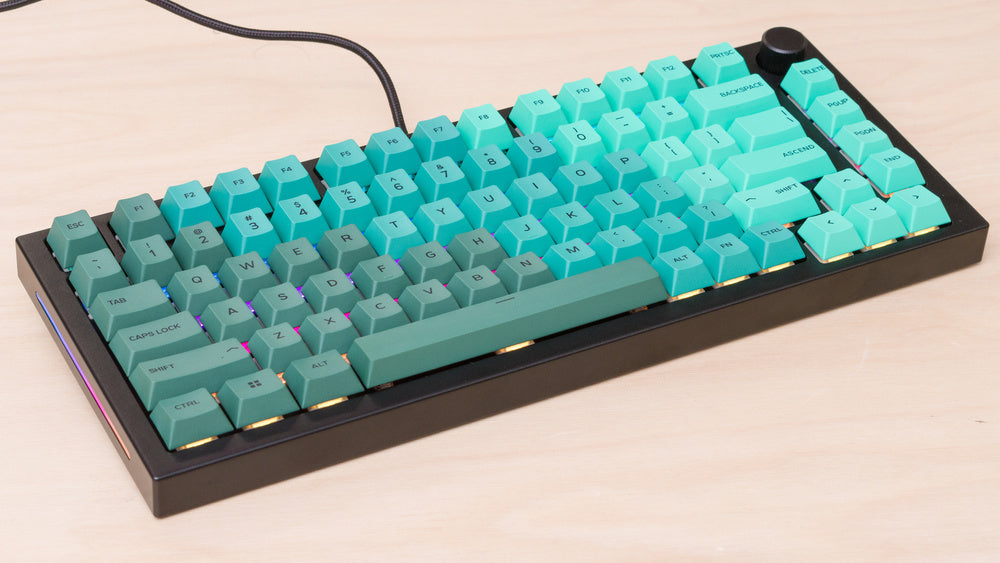 GMMK Pro - Liner Switch - GPBT Keycaps- Coil-Wriest Rest- Key Puller- Switch Puller GMMK Pro - Liner Switch - GPBT Keycaps- Coil-Wriest Rest- Key Puller- Switch Puller